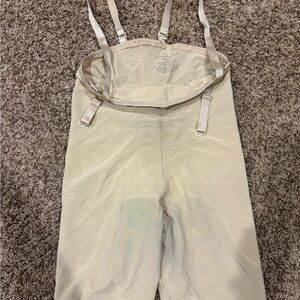 Design Veronique post-surgical compression garment